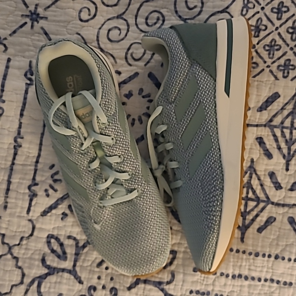 NWOT Adidas | Run 70s Sneaker Ash Green/Raw Green, Men's 8.5 (fits like 7.5)